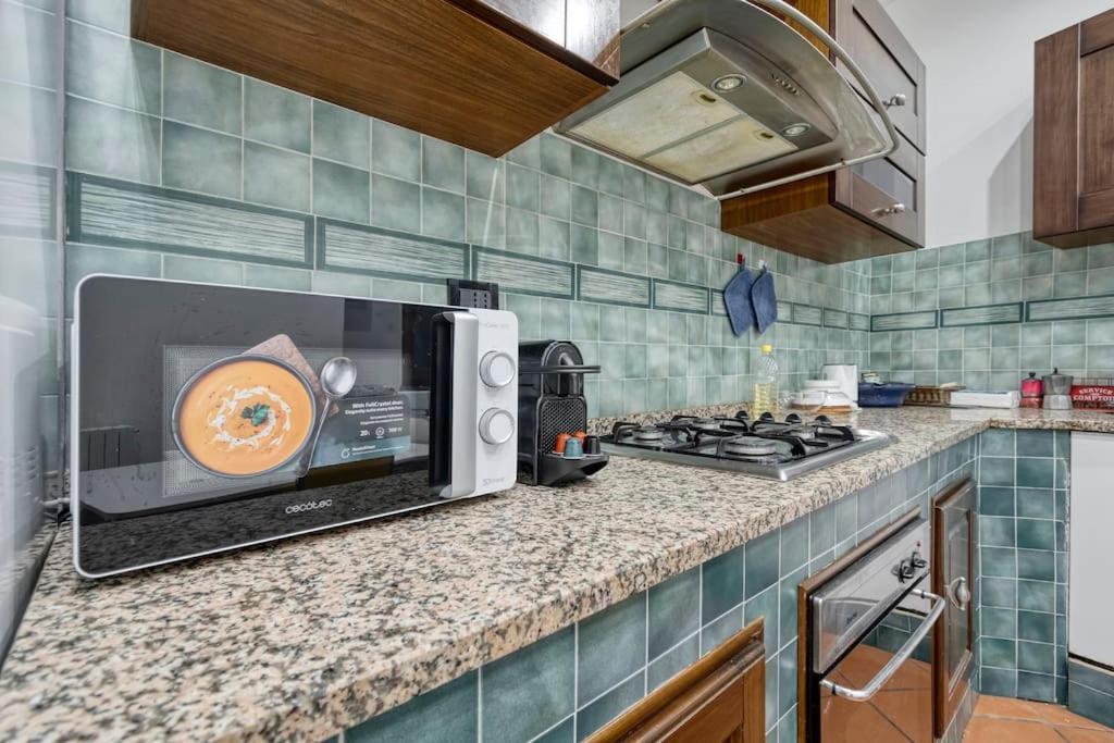 Fine Arts Apartment - Tv 40' Hd Netflix Prime Dazn Bologna Exterior photo
